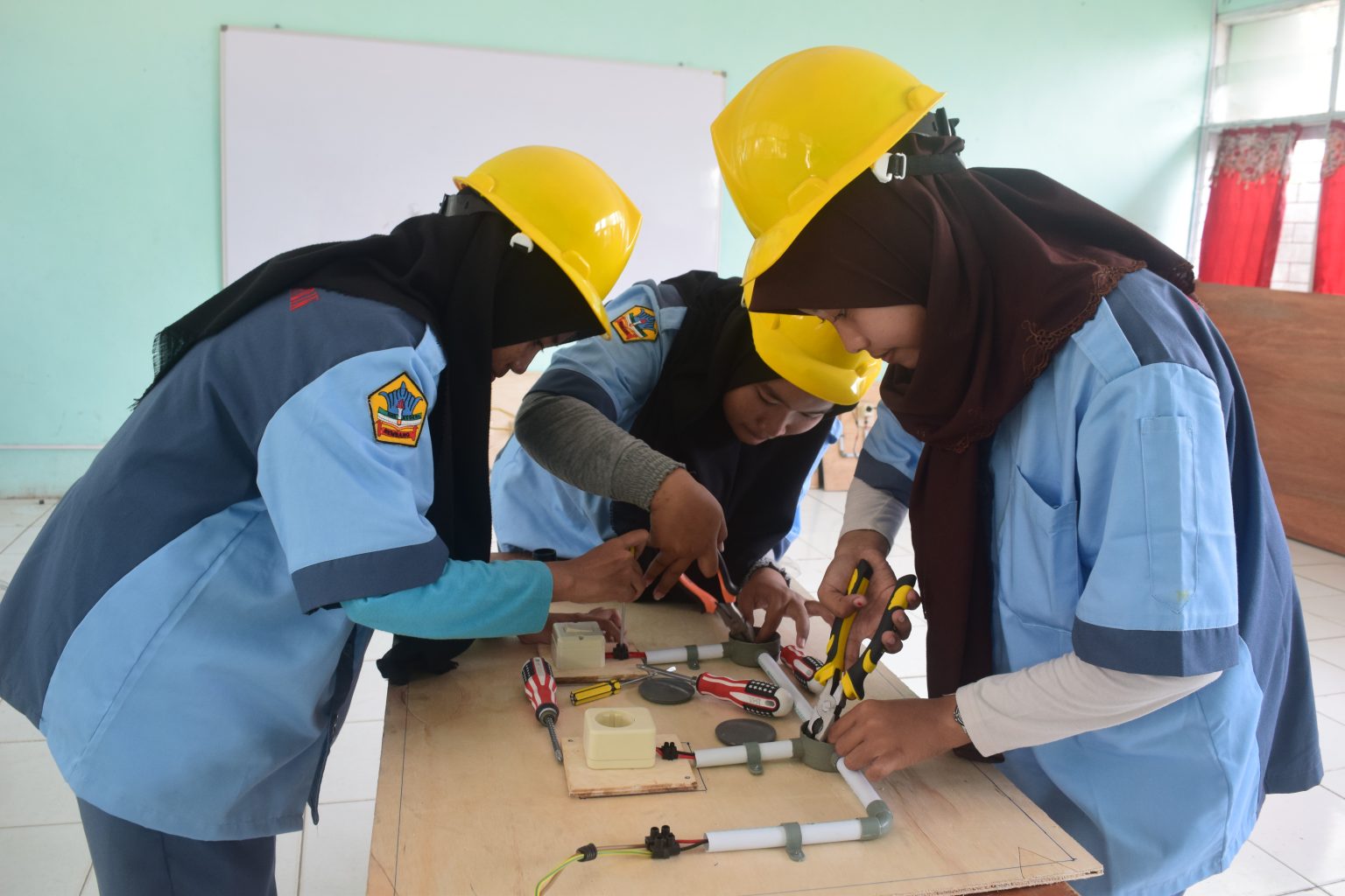 Ini Dia 7 Jurusan Kuliah Yang Cocok Untuk Lulusan SMK