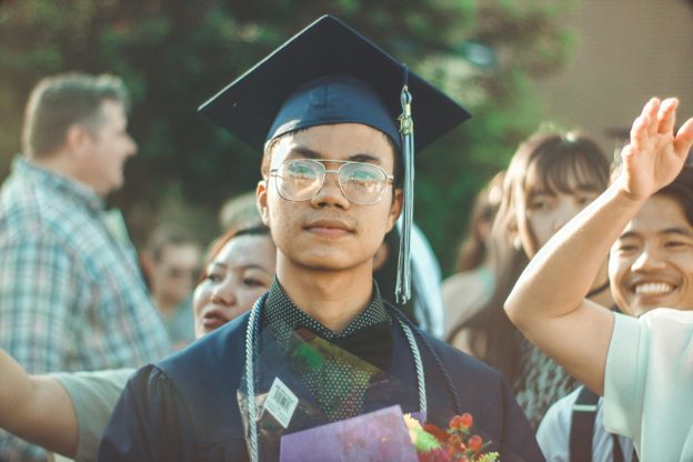 keuntungan masuk kampus unggulan