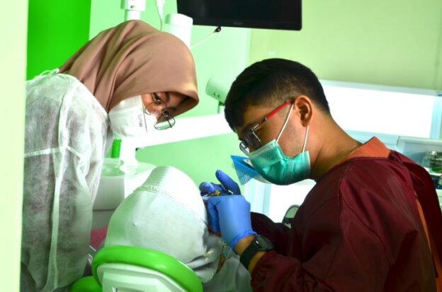 fakultas kedokteran gigi UI
